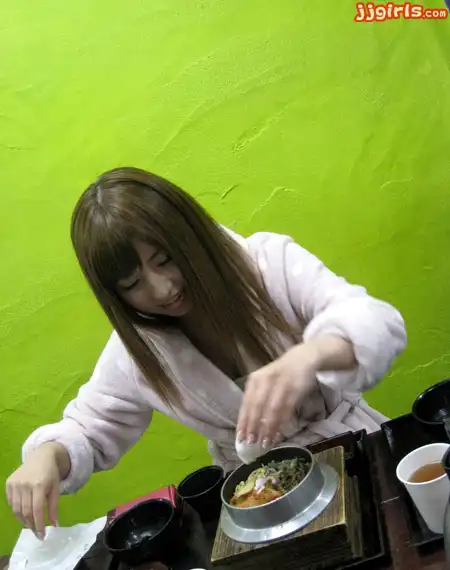 成瀬心美第1018張寫真