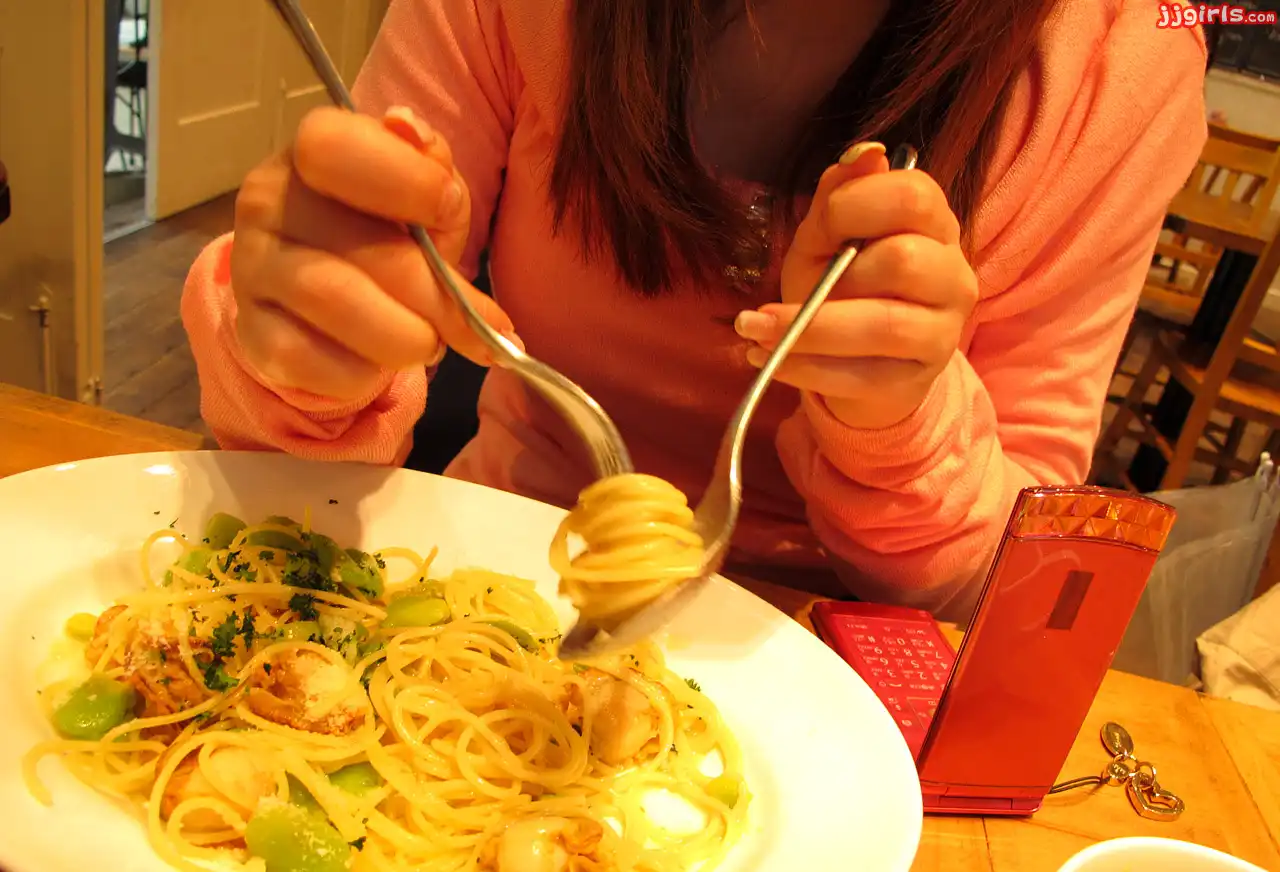 成瀬心美第1423張寫真