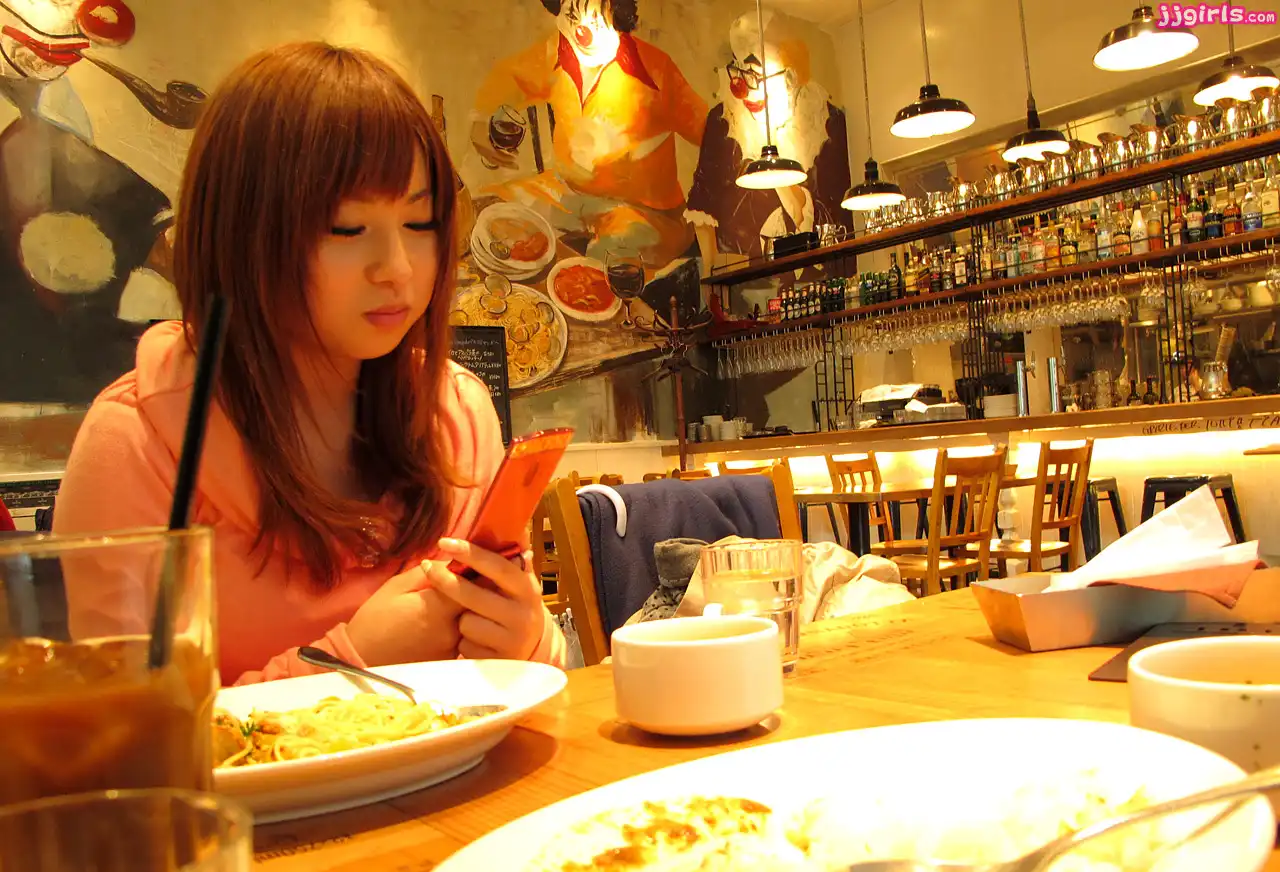 成瀬心美第1426張寫真