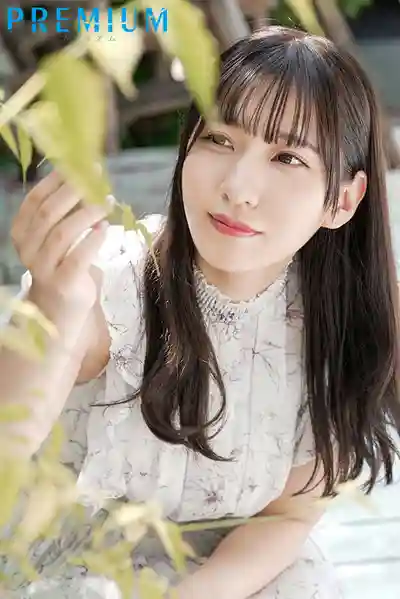 PRED-849 港區高級診所現役護士中出初解禁！ 汗水淋漓潮噴不斷體液橫流被精子灌滿子宮的種付紀念日 ~ 湊音可憐 的劇照10