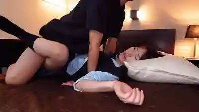 SUJI-300 囂張傲驕女被巨根調教到崩潰 昏睡中被無套中出的屈辱快感讓高傲女生徹底墮落 ~ 望月凜音 的劇照9