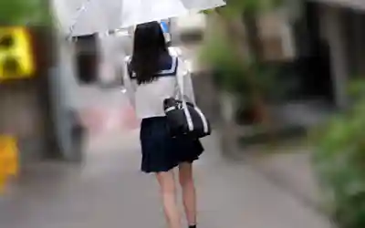 SMKD-006 完全昏睡-4名- 留英志願女孩/未成熟嫩模/偏差值67高材生/171cm啦啦隊部員 全員中出 夢遊秒殺的劇照1