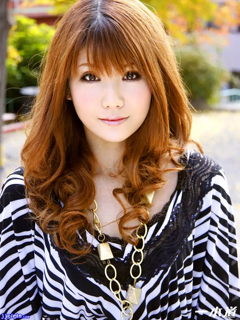 青葉雫第17張寫真