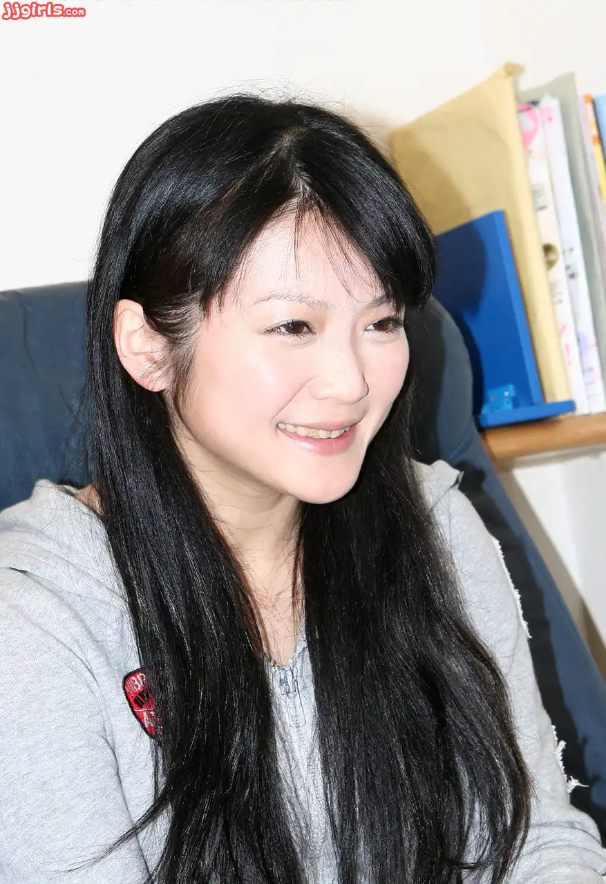 日高由麗亞第14張寫真