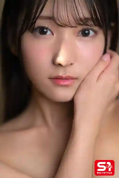 SNOS-121 美少女的超濃厚舌吻唾液性交 淫靡交纏融化你的理智 ~ 初美菜乃花的劇照13