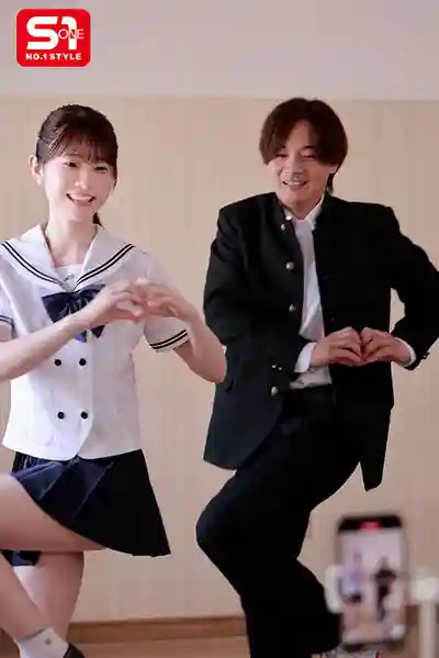 SNOS-079 人氣學生網紅情侶誤闖變態村 慘遭絕倫大叔們淫欲洗禮 ~ 白上咲花 的劇照17