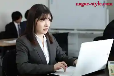 NSFS-456 公司廢柴憋瘋了 出差一晚把人妻同事強●到崩潰 ~ 十束流羽 的劇照2