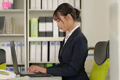 MIAB-627 BDSM調教 討厭的女上司被我們監禁的7天 拘束具x人體固定中出肉便器 讓她徹底臣服 ~ 月野江翠 的劇照10