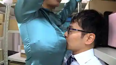 KTB-111 顏射！OL西裝俱樂部29 高挑女社長的保守優雅風與艷麗誘惑 ~ 花宮京子的劇照13