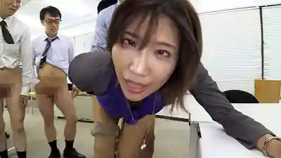 KTB-111 顏射！OL西裝俱樂部29 高挑女社長的保守優雅風與艷麗誘惑 ~ 花宮京子的劇照1