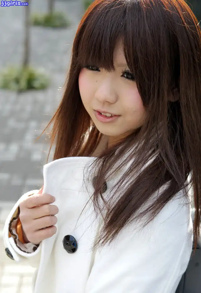 綾那優第108張寫真