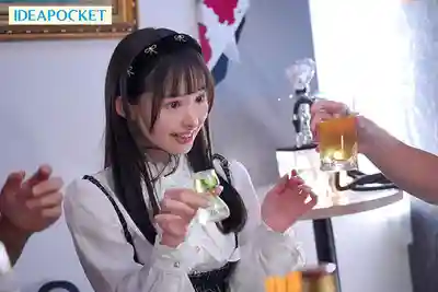 IPZZ-811 清純系偶像女友在慶功宴上喝醉後變成淫亂婊子到處吃屌！隨時可能SNS炎上的NTR影像 ~ 山田铃奈的劇照12