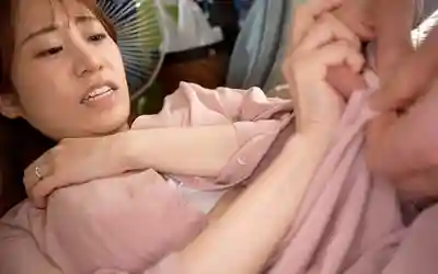 SY-220 四疊半房間裡的人妻 36歲里美 素人生中出系列 ~ 早見美優的劇照17