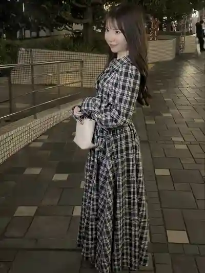 咲月陽菜第12張寫真