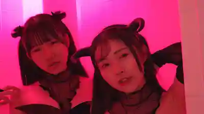 DNJR-154 被雙魅魔襲擊的我 在睡夢中被榨乾到快死掉 ~ 由良花菜 望月蕾 天羽梨梨花 夕木小彩 皆月光 下川紬 江島奈々 南日菜乃的劇照2