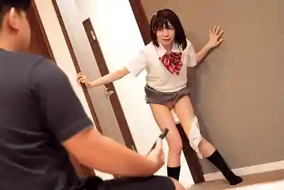 SUJI-304 背德感讓興奮加倍的禁斷兄妹中出近親相姦 嬌小無毛妹妹由奈 ~ 日向由奈的劇照4