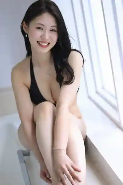 久遠美緒第17張寫真