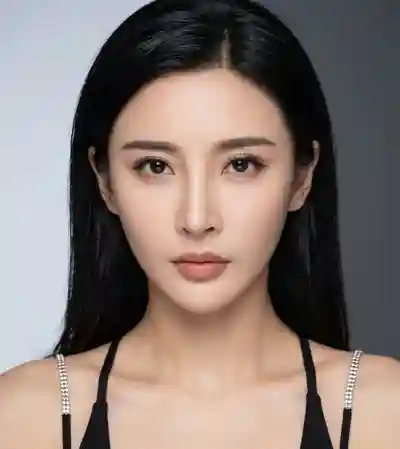 陈小雨封面照片寫真