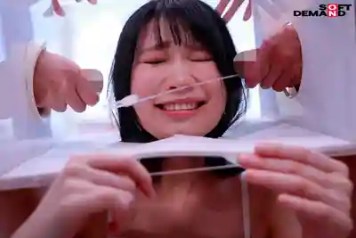 SDMM-228 魔鏡號 堅持FREEZE就能拿獎金！不管怎麼被玩弄都絕對不能動！清純女大學生限定 無反應快感忍耐大挑戰 的劇照3