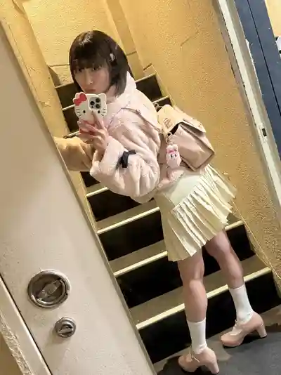 春瀬ももな第20張寫真