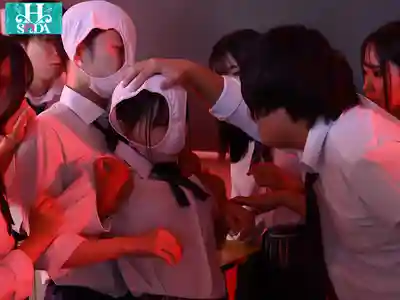 PFES-125 內褲洗腦催眠 霸凌我的人全都被我用內褲套頭 用大肉棒幹到徹底徵服 的劇照11