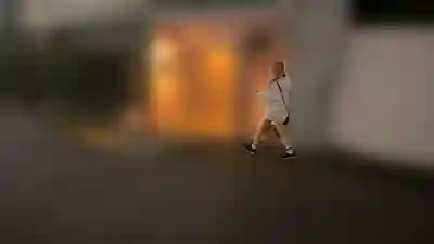 MADO-012 M區金發雙馬尾小只馬辣妹外送茶 ~ 藍瀬ミナ  的劇照13