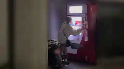 MADO-012 M區金發雙馬尾小只馬辣妹外送茶 ~ 藍瀬ミナ  的劇照17