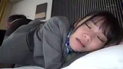 UFD-084 人妻空姐吞精性交 ~ 美木雛乃 塚本沙耶的劇照1