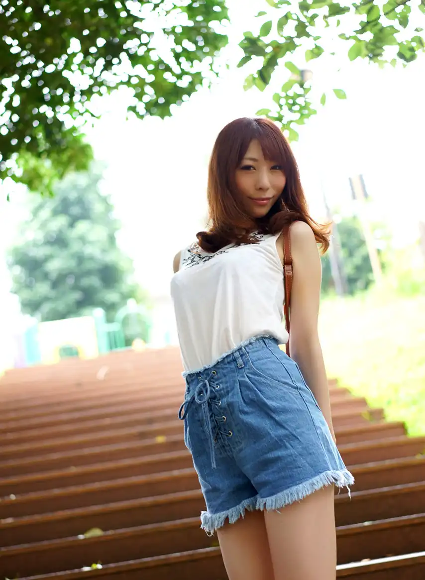 本多由奈第41張寫真