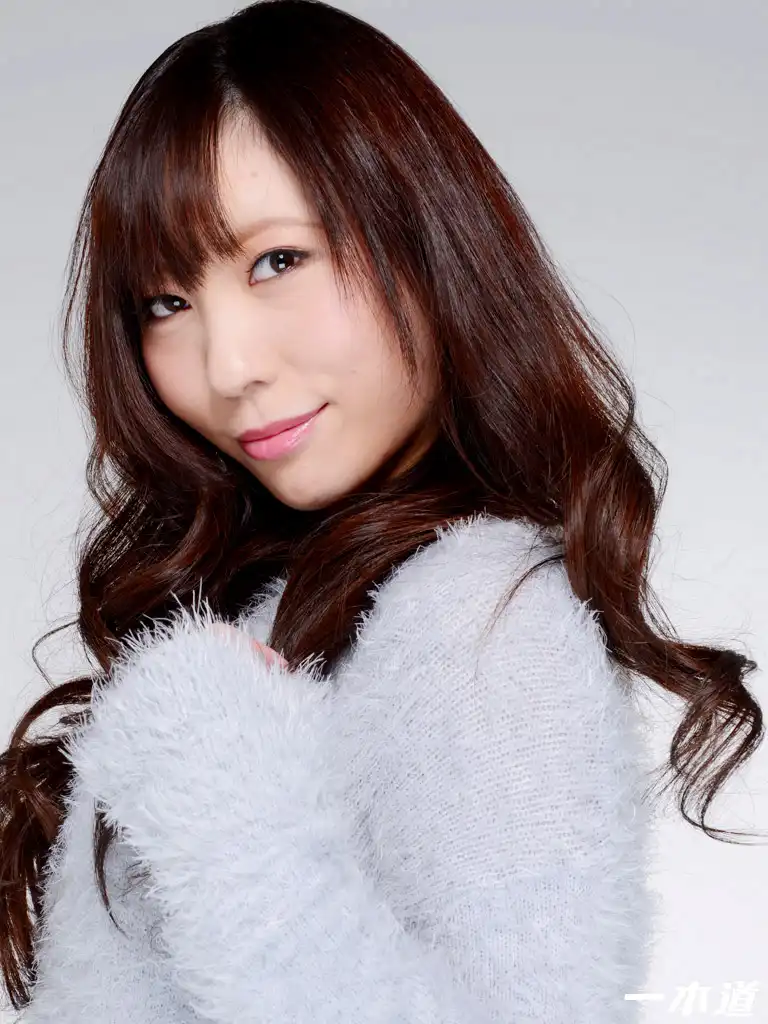 本多由奈第131張寫真