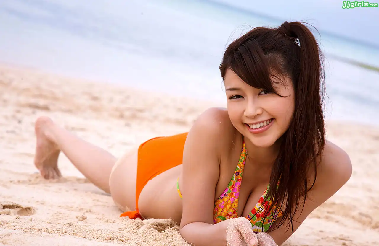 本多由奈第260張寫真