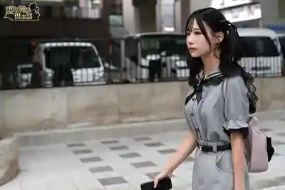 CLUB-913 尾行盜撮 地雷系女大生拐帶迷奸 ~ 逢月日葵 的劇照2