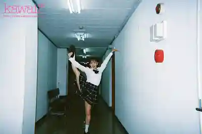 CAWD-960 都立高中歸宅部JK閨蜜4人組 放飛自我違反校規的4P後宮大作戰 ~ 日向由奈 西元美紗 北岡果林 幸村泉希 的劇照4