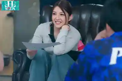 HSODA-111 平時幹練爽快的女社員喝醉後豪放做愛 AV DEBUT 的劇照13