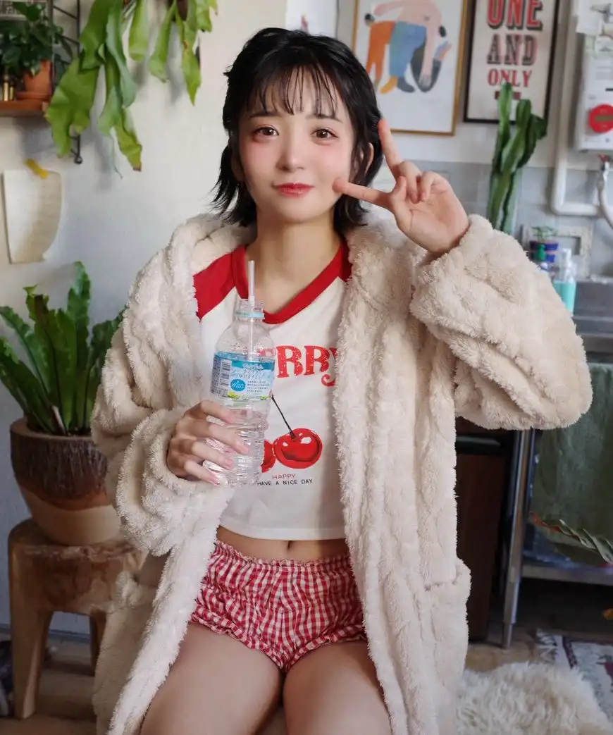 博多彩葉第45張寫真