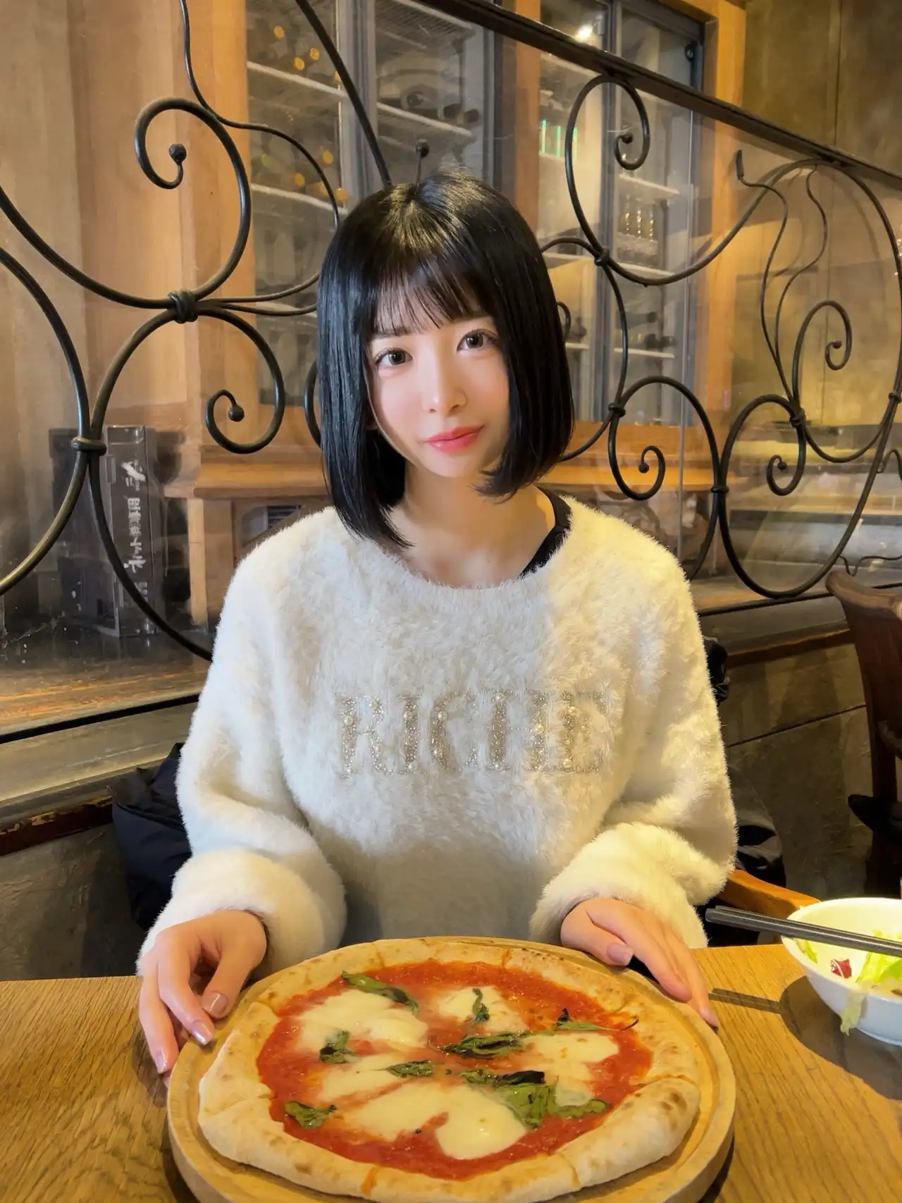 博多彩葉第79張寫真