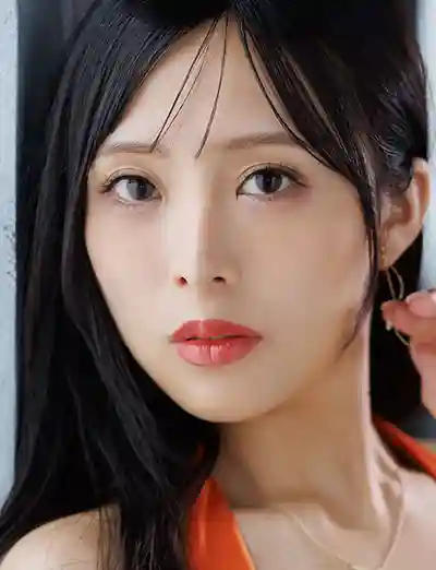 本月出道女優: 星谷詩 封面