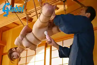 GMA-093 繩縛調教妻 被關在豪宅裏的美人妻與清潔工的禁忌邂逅 ~ 本田瞳 的劇照7