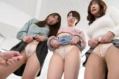 SW-1046 肉絲表姐欲求不滿玩羞恥Play 比起自慰器果然還是更想要肉棒的淫蕩女 ~ 蘆名穗花 瀧川蓳 新田好実 的劇照9