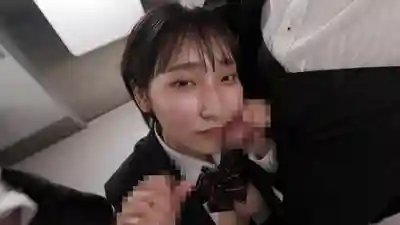 T38-057 通勤電車上被癡漢集團徹底攻陷的巨乳女子校生 ~ 糸井瑠花的劇照3