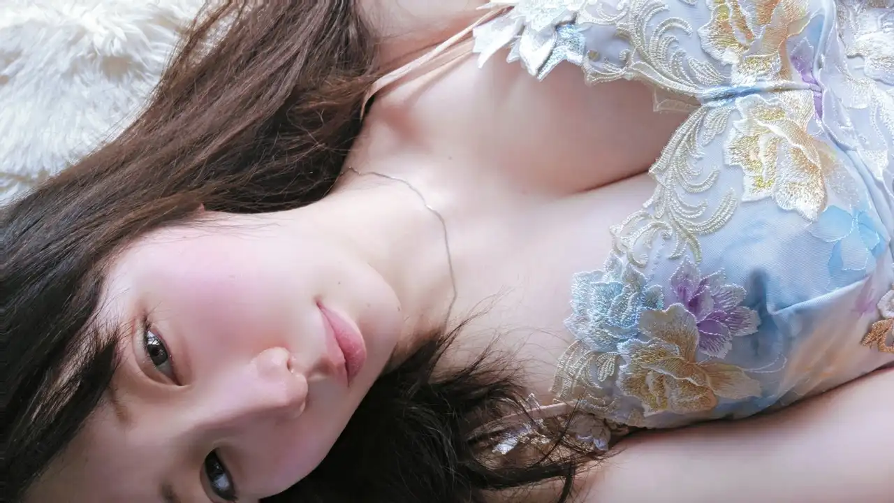 小松空第20張寫真