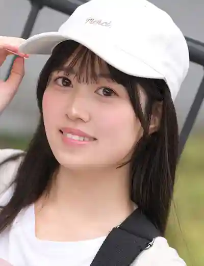 本月出道女優: 白宮萌 封面