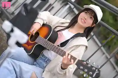 MIFD-724 新人出道！夢想上京當歌手的少女被高薪兼職引誘偷偷下海拍AV！經驗人數僅1人 身體反應都超青澀的合法蘿莉羞恥高潮 AV DEBUT ~ 白宮萌 的劇照10