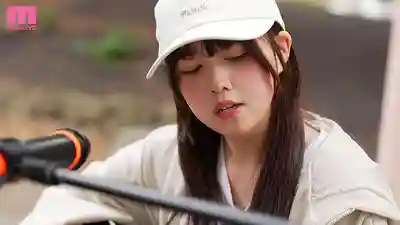 MIFD-724 新人出道！夢想上京當歌手的少女被高薪兼職引誘偷偷下海拍AV！經驗人數僅1人 身體反應都超青澀的合法蘿莉羞恥高潮 AV DEBUT ~ 白宮萌 的劇照9