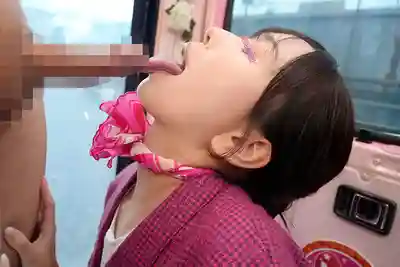 DVMM-379 魔鏡號 一流百貨店美容部員 首次真空口爆編 vol.06 露臉解禁 總發射12發 6人全員SEX特別版 高雅姐姐幫你舔雞巴的神級口交 的劇照6