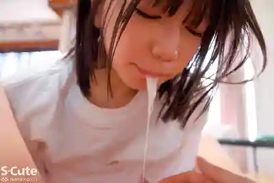 SQTE-676 隨時可用的飛機杯後輩 ~ 日向由奈的劇照8