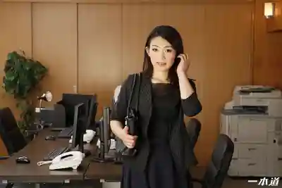 1PON-031318_657 職場女強人 冷豔女部長 ~ 郡司結子 的劇照18