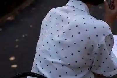 AKDL-365 抱歉我就是喜歡競泳泳裝... 每天穿著泳裝上班的變態OL ~ 宮城理惠的劇照16