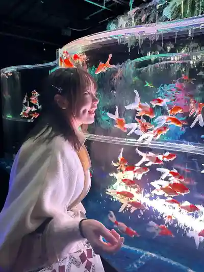 白花仁愛第19張寫真