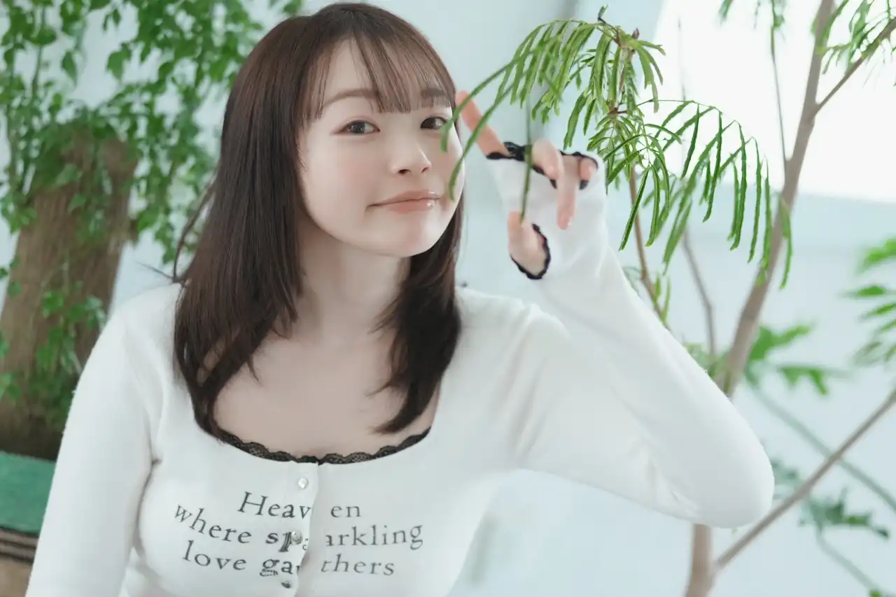 白花仁愛第28張寫真